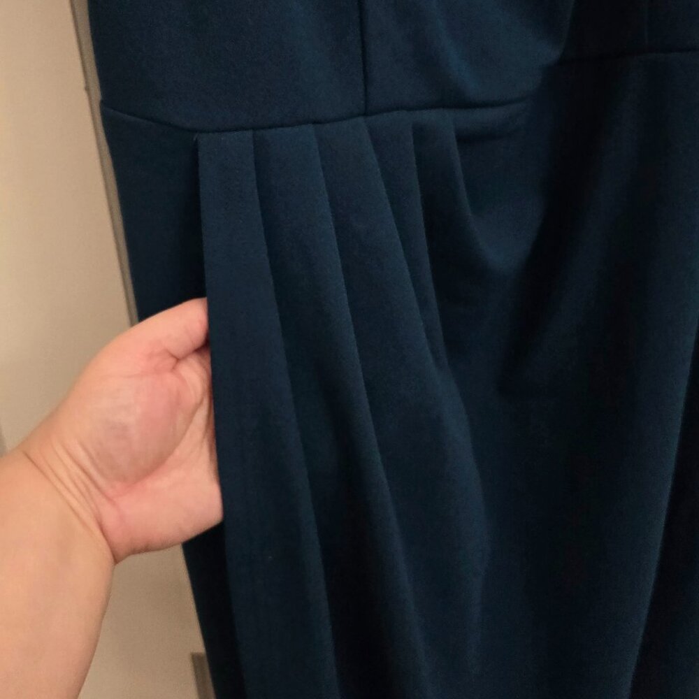 NWT BloomChic pleated midi dress - Size 18/20 - Picture 5 of 6